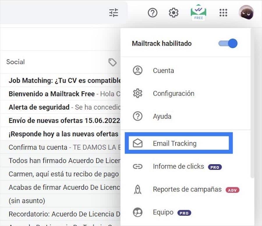 Haz clic en “Email Tracking”